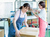 本や雑誌を仕分ける簡単作業◎
重たい荷物もありません！
空調完備のキレイな倉庫で作業中も快適★
※イメージ
