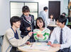 最先端のフリースクール「角川ドワンゴ学園」で働こう★
髪型・髪色、服装やアクセなどすべて自由♪自分らしく働ける環境です！