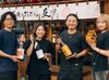 ★★大阪の魅力がギュギュッ★★
大阪の味が楽しめるお店♪
お酒とあさり出汁を合わせた
「出汁割」も人気♪