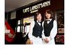 ＼ホールスタッフ大募集／
ランチ・ディナーの時間帯、
ご希望のシフトで勤務可能です♪
WワークOK！短時間・扶養内勤務も可能◎
