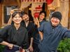 調理の様子がほぼ全て分かるオープンキッチン♪
豊富なメニューとこだわりの日本酒、自慢の品を取り揃えていますよ♪