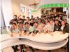 ★メンバーの仲の良さも魅力！
学生～主婦(夫)の方まで、年齢の壁はありません◎
一緒に"Shake Shack"体験をお届けしましょう！