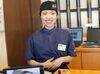 ＼じじやグループ／
学校/部活優先・短時間・扶養内・家族優先・副業…
"九州すし市場"ならぜ～んぶOK