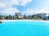 夏休み限定★リゾートバイトで特別な思い出作り♪
通勤しやすさも魅力です！